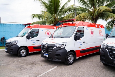 PREFEITURA ENTREGA 25 NOVAS AMBULÂNCIAS PARA REFORÇAR ATENDIMENTO DE URGÊNCIA E EMERGÊNCIA